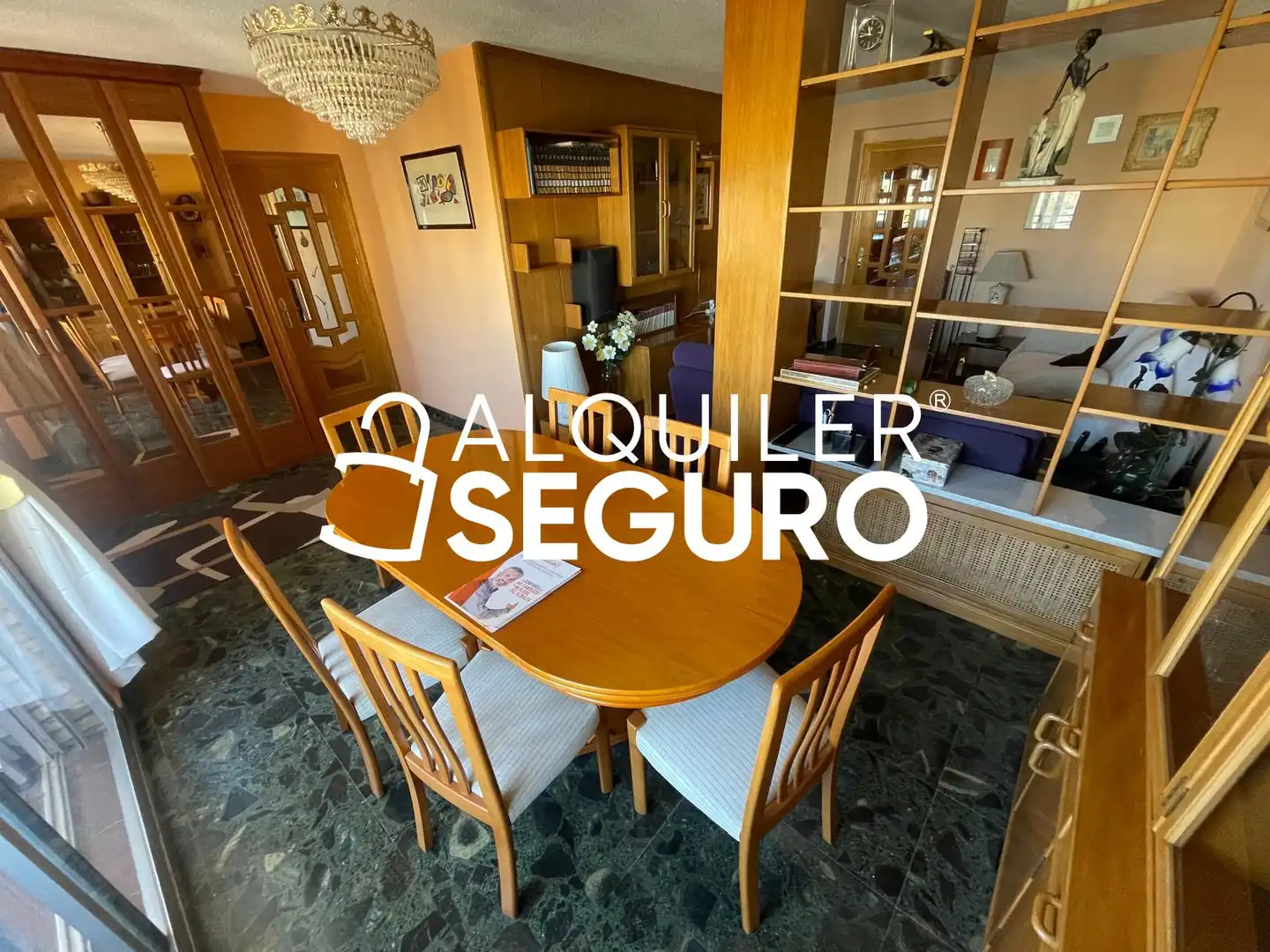 Comedor de Piso de alquiler en Madrid con Calefacción, Terraza y Amueblado