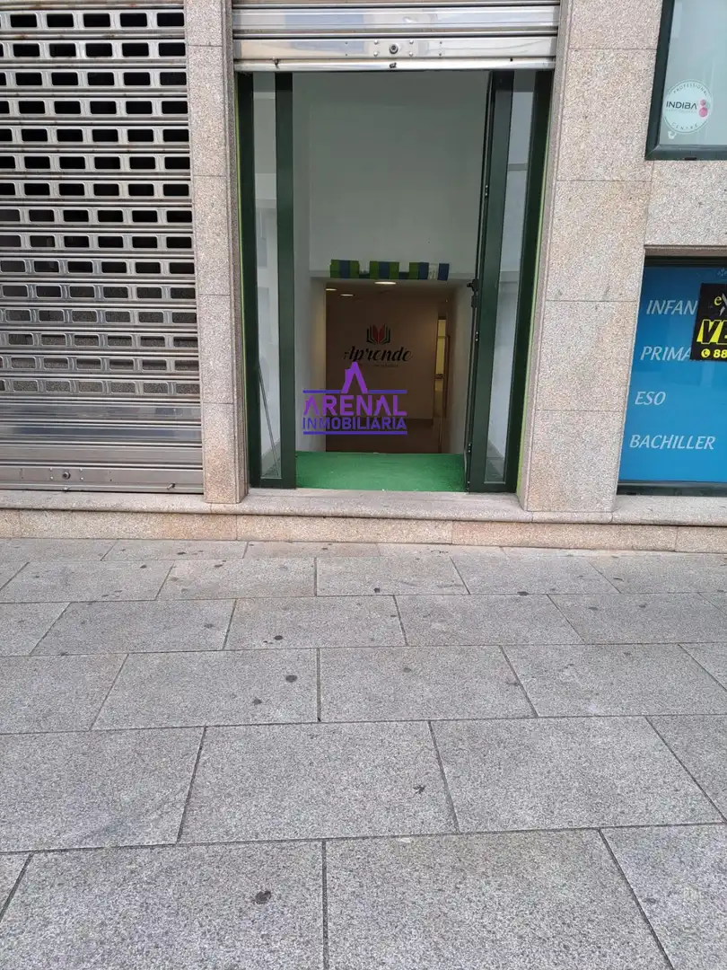 Local comercial en venda a A Pobra do Caramiñal, imagen 3