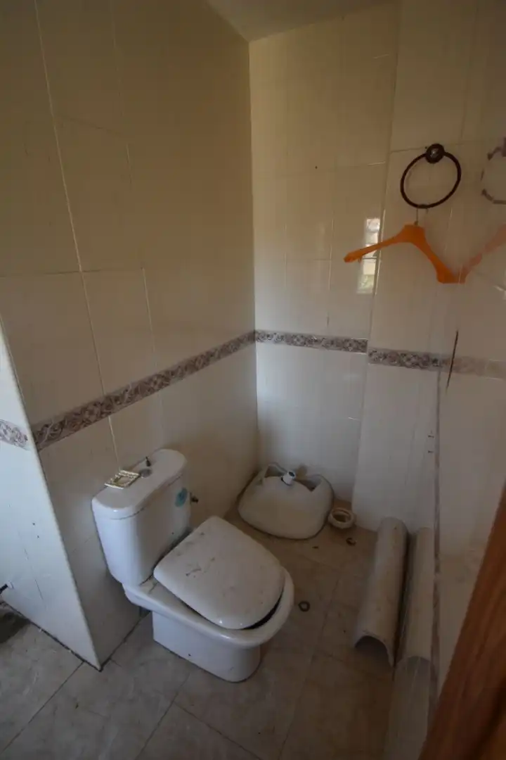 Badezimmer von Haus oder Chalet zum Verkauf in Nuevo Baztán mit Heizung, Privatgarten und Abstellraum