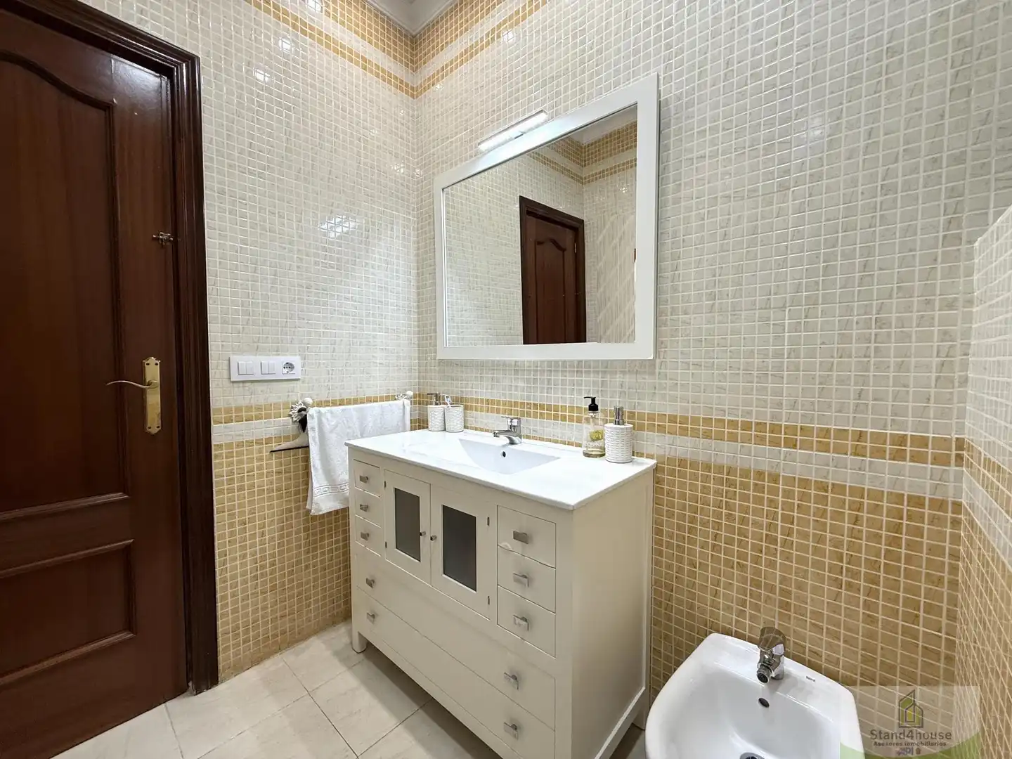 Baño de Casa adosada en venta en La Palma del Condado con Aire acondicionado y Trastero