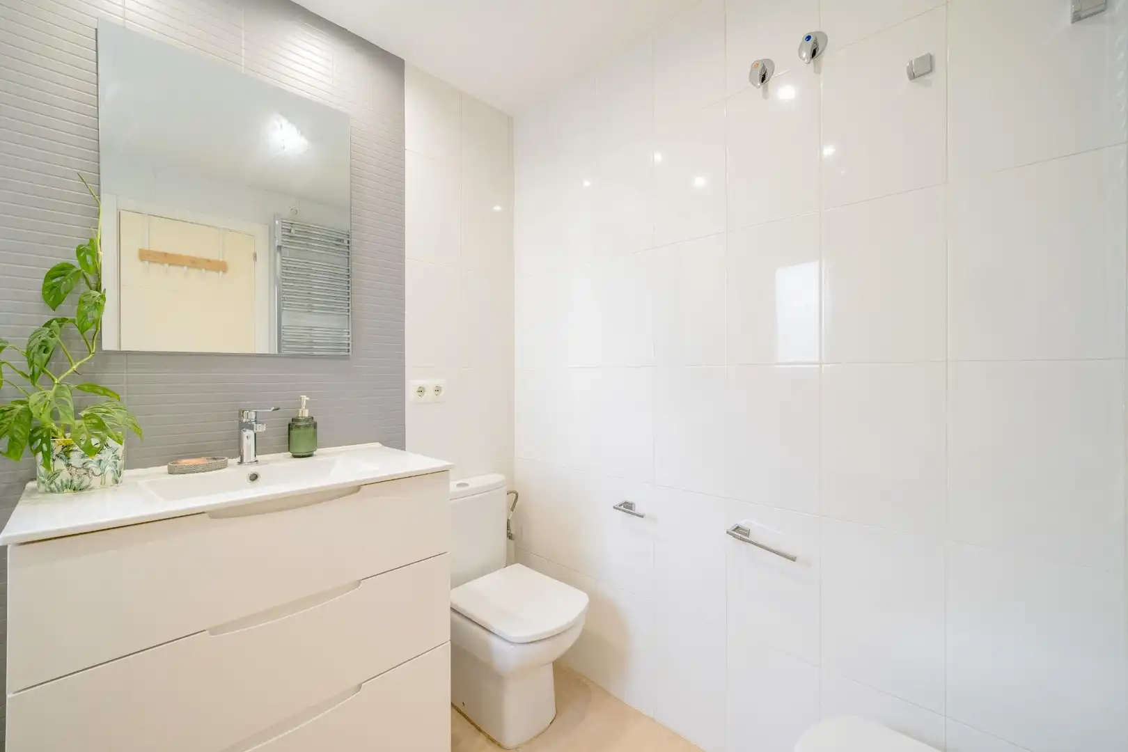 Bathroom of Apartments for sale in Dénia  with Air Conditioner, Heating and Private garden
