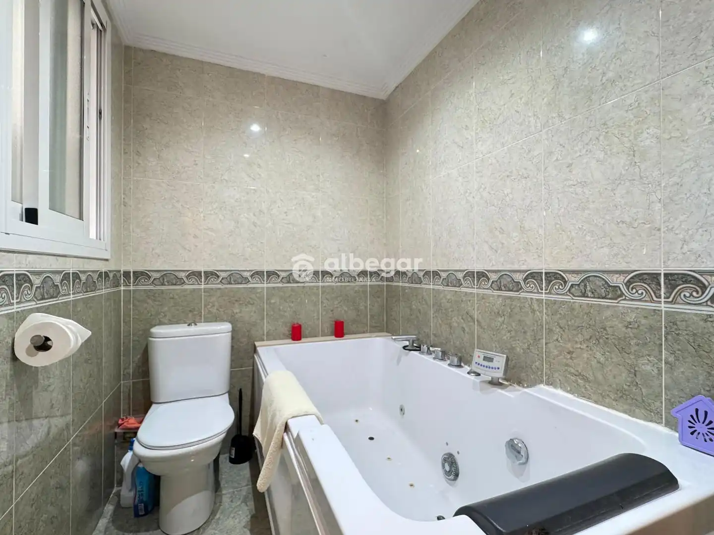 Bathroom of Flat for sale in Paterna  with Air Conditioner and Terrace