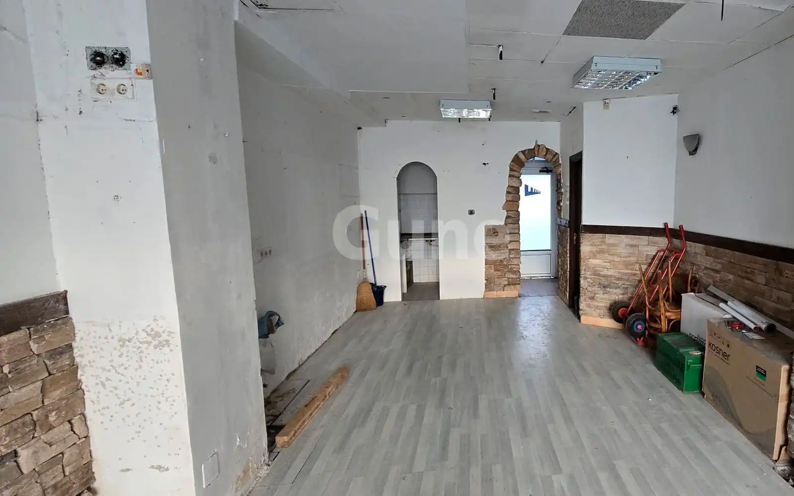 Local commercial à vendre à HIRIGOIEN KALEA