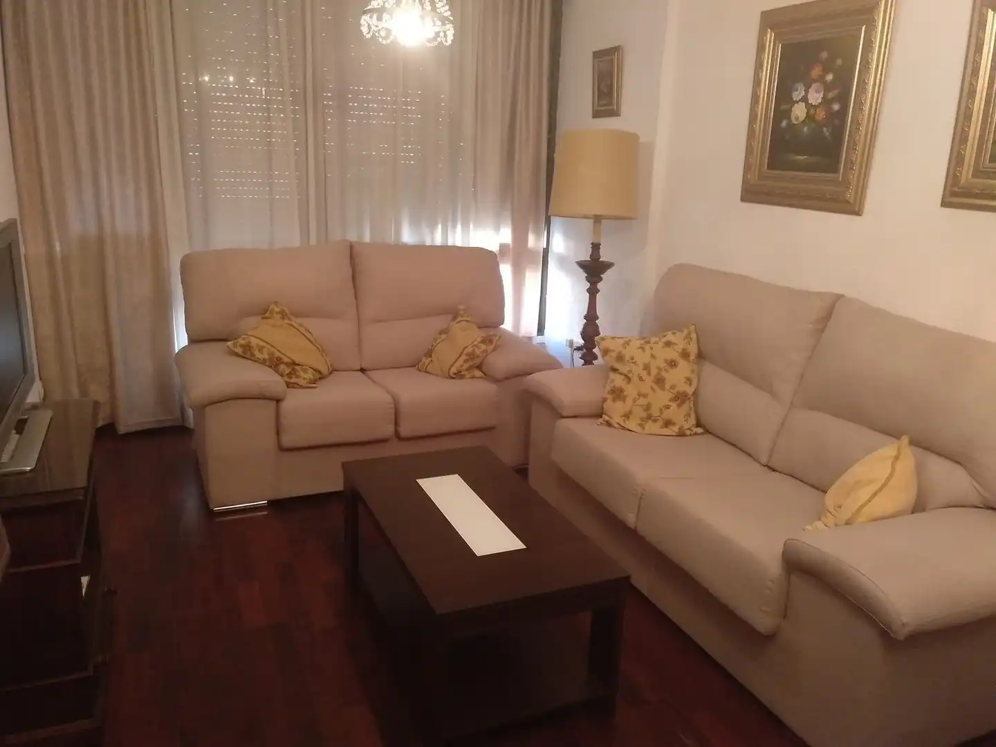 Sala de estar de Piso de alquiler en Sevilla con Aire acondicionado, Amueblado y Horno