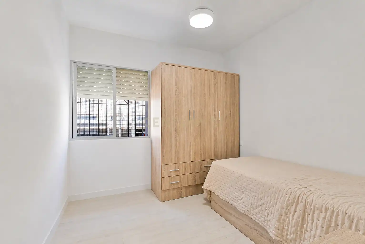 Bedroom of Apartments for sale in Marbella  with Storage room, Oven and Washing machine