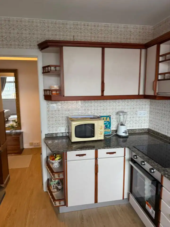 Habitación en Rúa José María Hernansáez, Los Castros - Castrillón