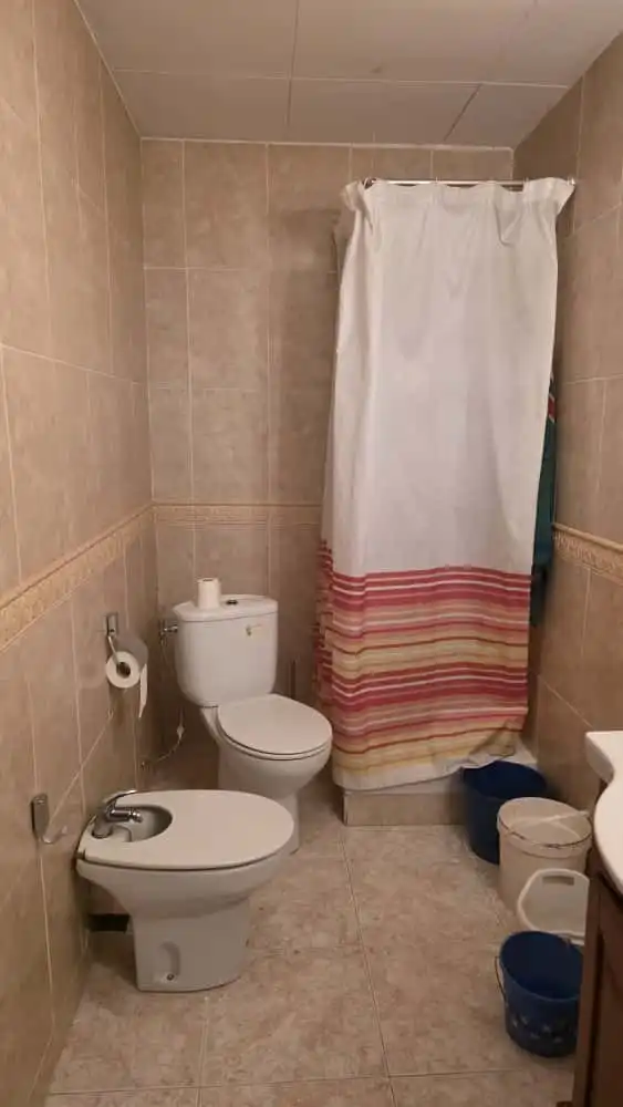 Badezimmer von Haus oder Chalet zum Verkauf in Roquetes mit Möbliert