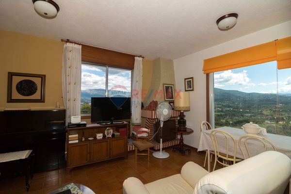 Sala de estar de Casa o chalet en venta en As Neves   con Calefacción, Jardín privado y Terraza