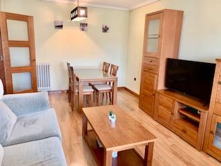 Photo 3 of Flat to rent in Avenida de Mariano Andrés, 114, Las Ventas, León Capital