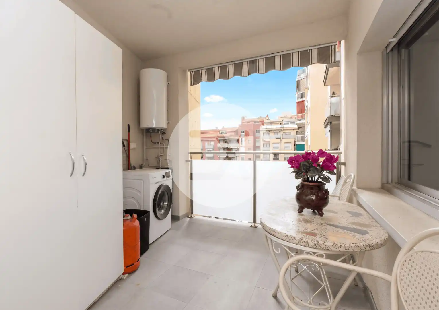 Terrasse von Wohnung zum Verkauf in Castelldefels mit Parkett, Ofen und Balkon
