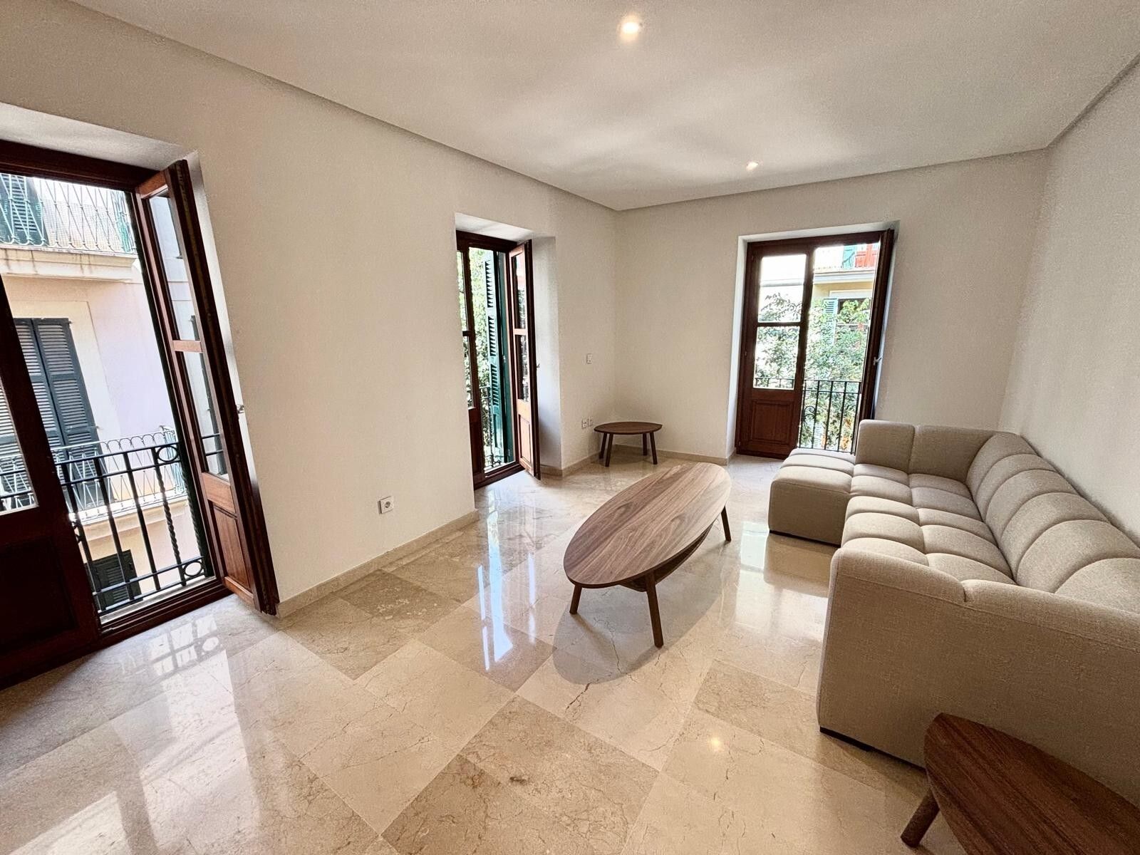Sala d'estar de Pis de lloguer en  Palma de Mallorca amb Aire condicionat i Moblat