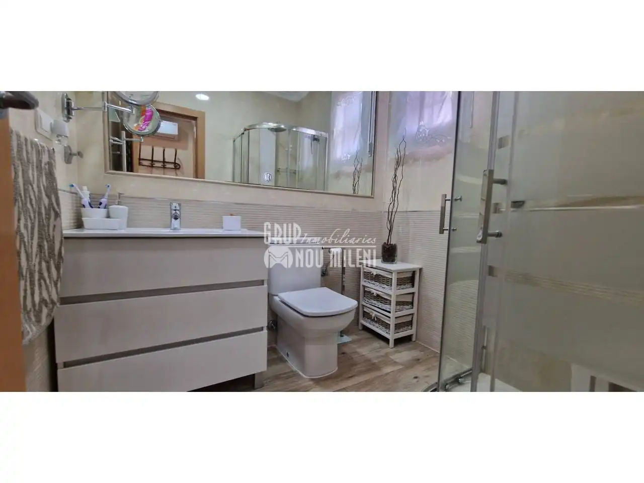 Bathroom of Houses for sale in Picassent  with Air Conditioner, Private garden and Terrace