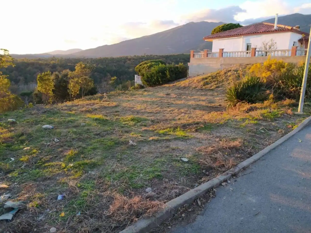 Terreny residencial en venda a Calle Riells i Viabrea