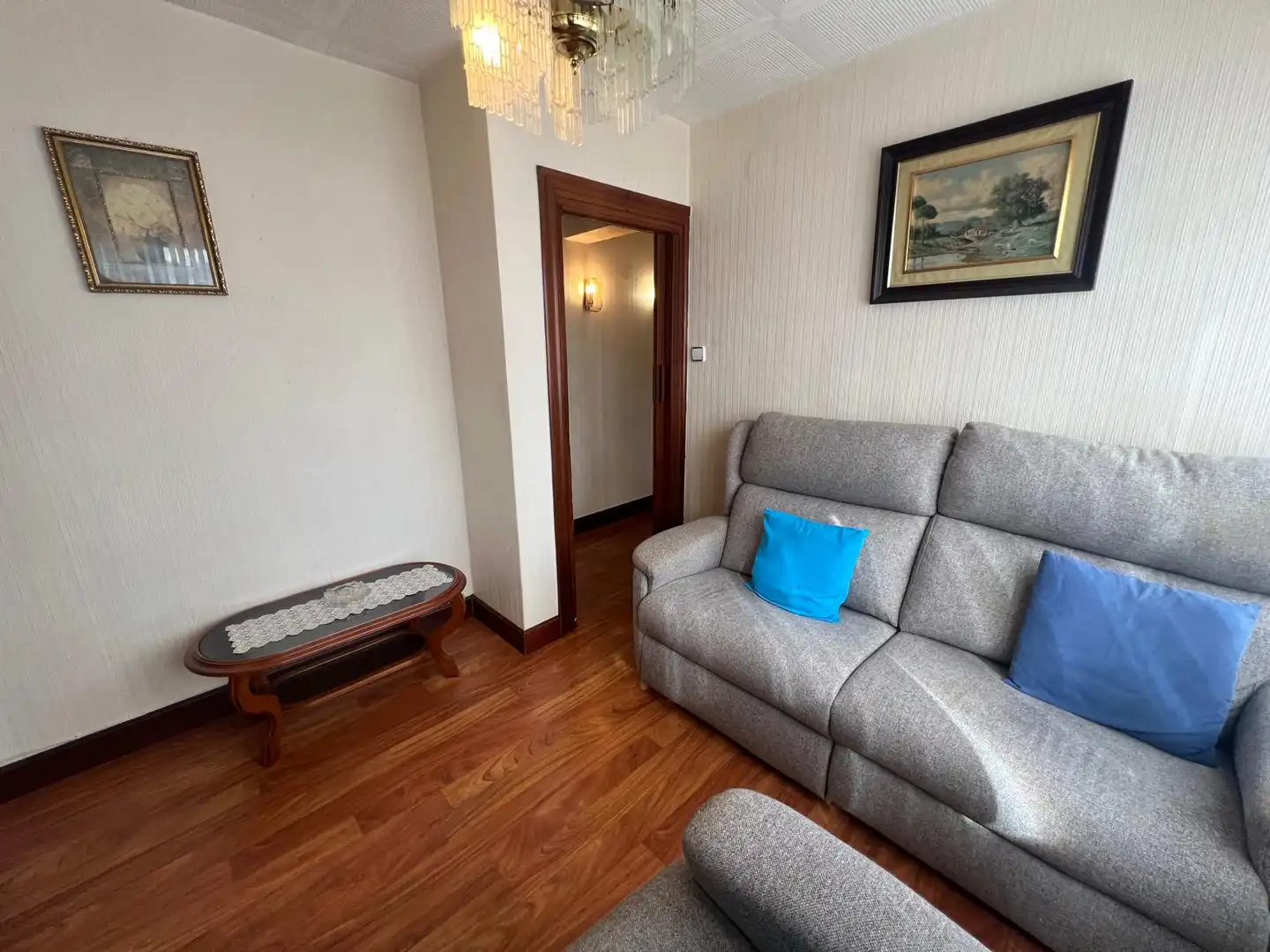 Living room of Flat for sale in Otxarkoaga - Txurdinaga
