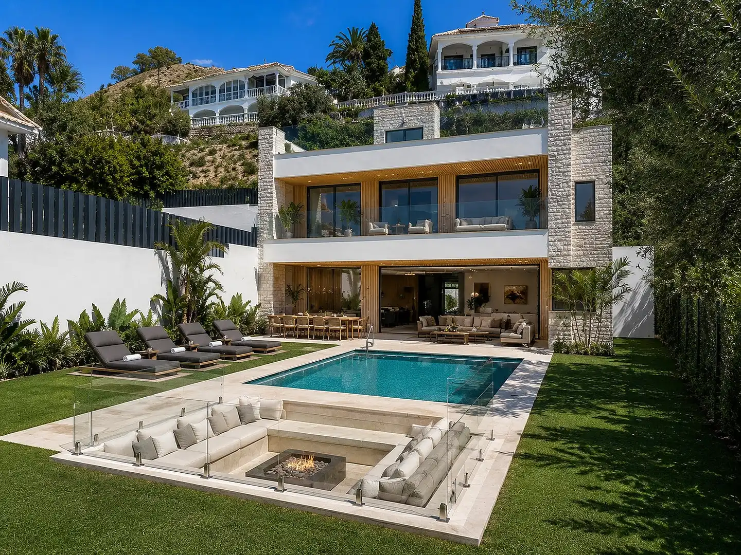 Terrassa de Casa o xalet en venda en Benalmádena amb Aire condicionat, Jardí privat i Terrassa