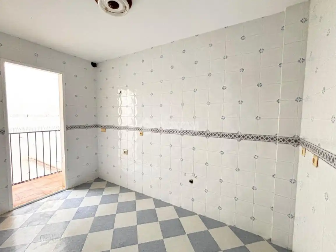 Flat with terrace for sale in C. Gral. Fresneda, imagen 2