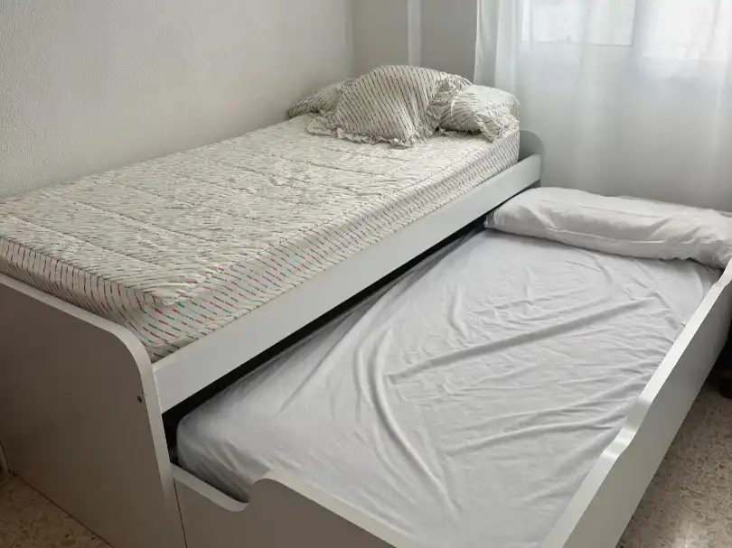 Habitación de Apartamento de alquiler en El Portil con Jardín privado, Terraza y Piscina