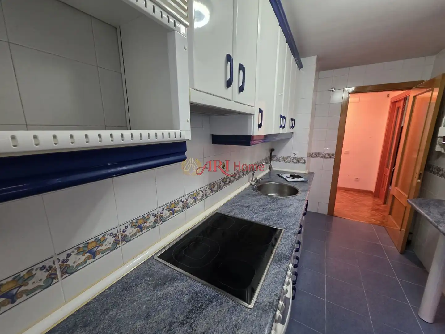 Kitchen of Flat for sale in Fuenlabrada  with Air Conditioner, Heating and Swimming Pool