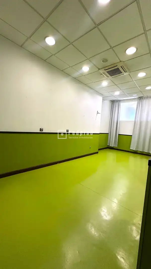 Geschaftsraum zur Miete in Recondo, Campo Grande