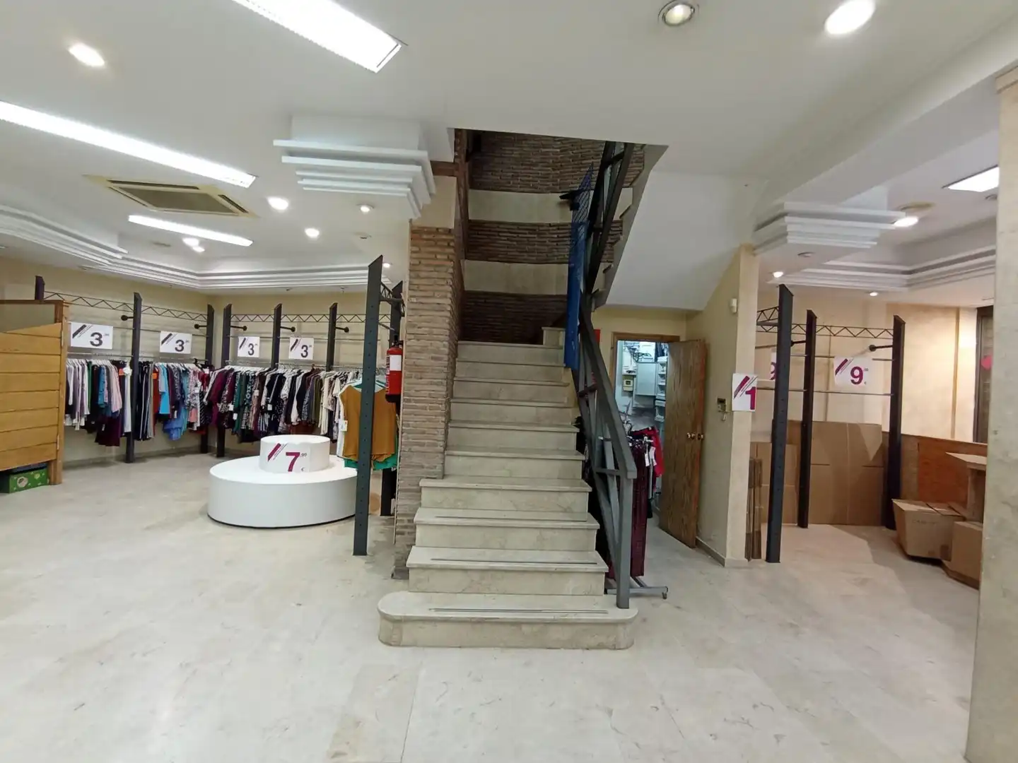 Wohngebäude mit Aufzug zum Verkauf in Calle Tarifa 8, imagen 25