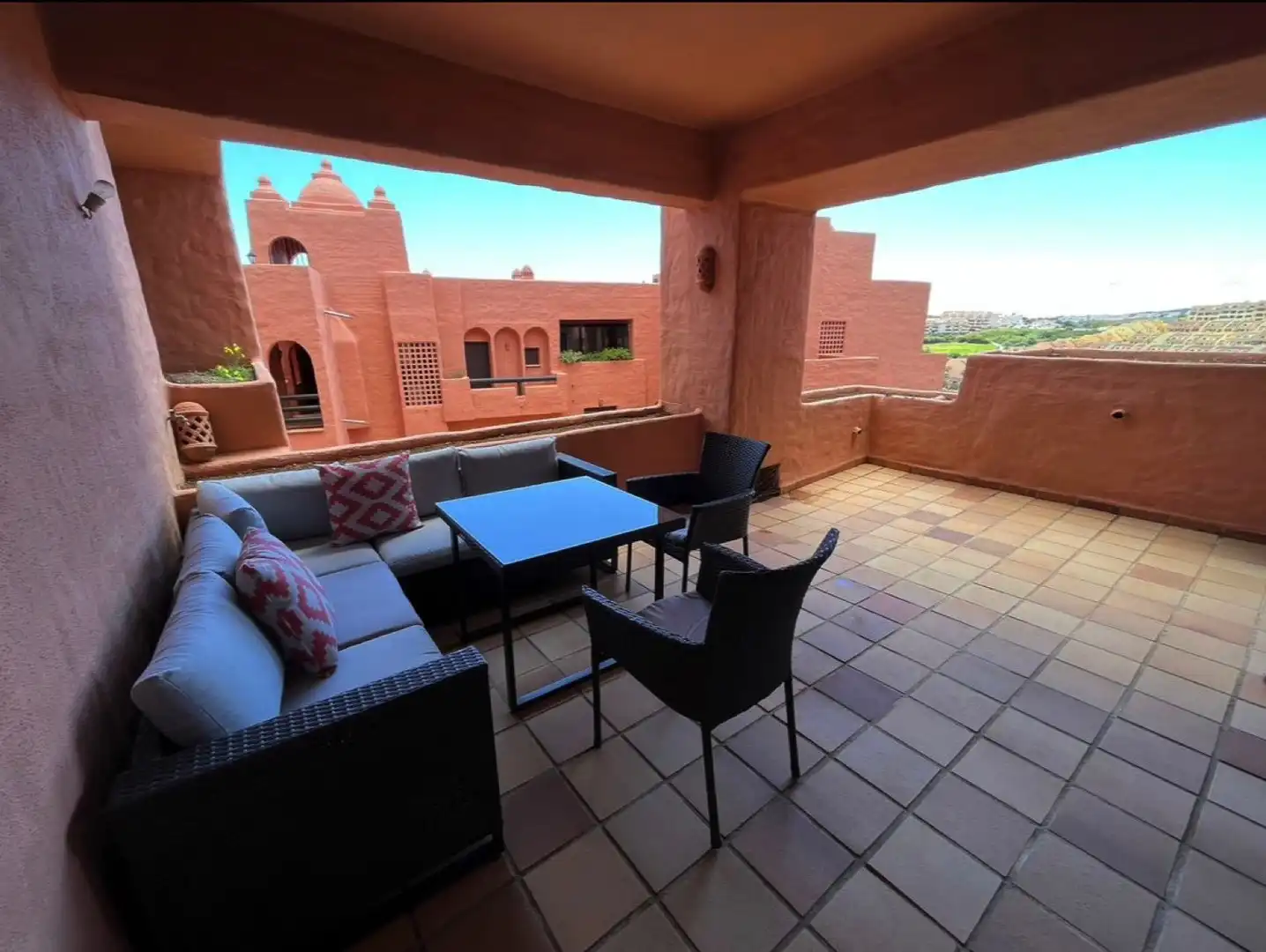 Appartement compact avec terrasse à vendre à San Luis de Sabinillas, imagen 4