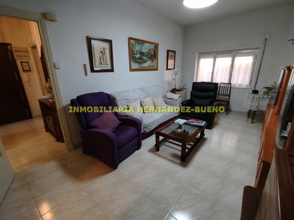 Living room of Flat for sale in Salamanca Capital  with Heating, Terrace and Furnished