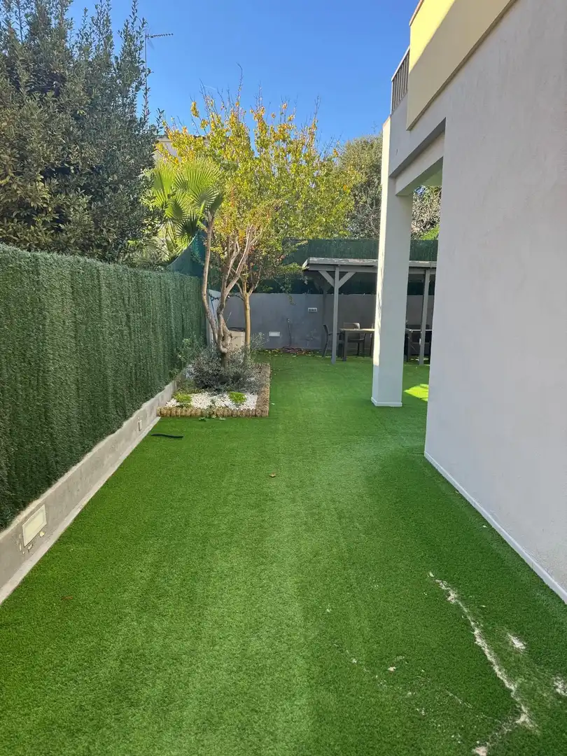 Terrasse von Haus oder Chalet zum Verkauf in Quart mit Klimaanlage, Heizung und Privatgarten