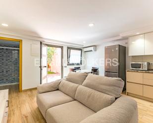 Vista exterior de Casa o xalet de lloguer en  Barcelona Capital amb Aire condicionat, Calefacció i Jardí privat