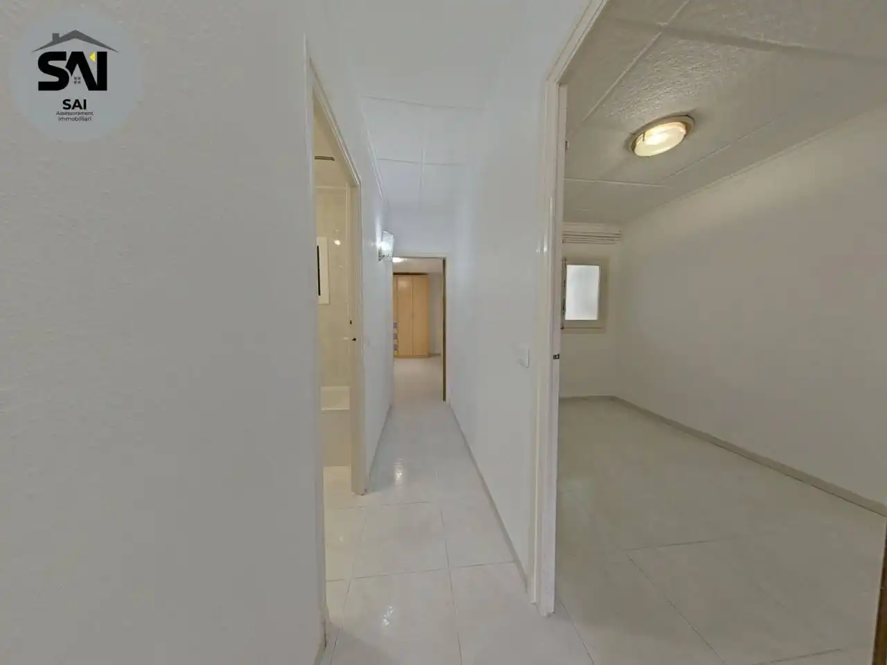 Flat for sale in Sabadell  with Air Conditioner, Heating and Balcony