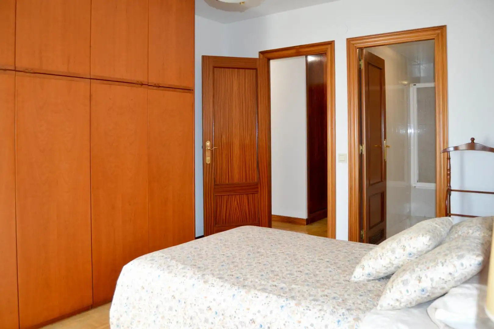 Habitación de Piso en venta en  Pamplona / Iruña con Parquet y Trastero