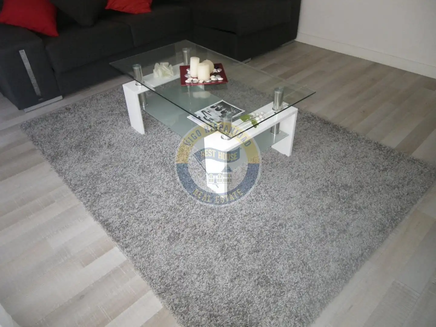 Sala d'estar de Pis de lloguer en Vigo  amb Calefacció i Moblat