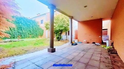 Foto 2 de Casa o xalet en venda a Calle Eulalia Abaitua, Las Cañas, Guadalajara Capital