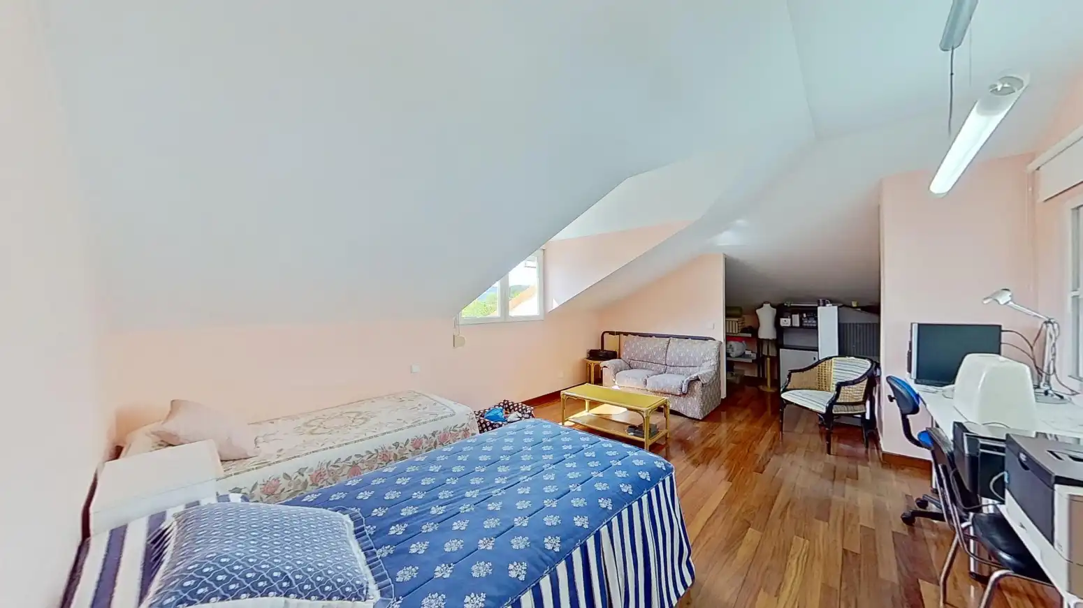 Habitación de Casa o chalet en venta en Reocín con Calefacción, Jardín privado y Terraza