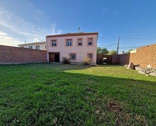 Exterior view of House or chalet for sale in Cabezas del Villar  with Private garden and Storage room