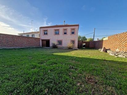 Vista exterior de Casa o xalet en venda en Cabezas del Villar