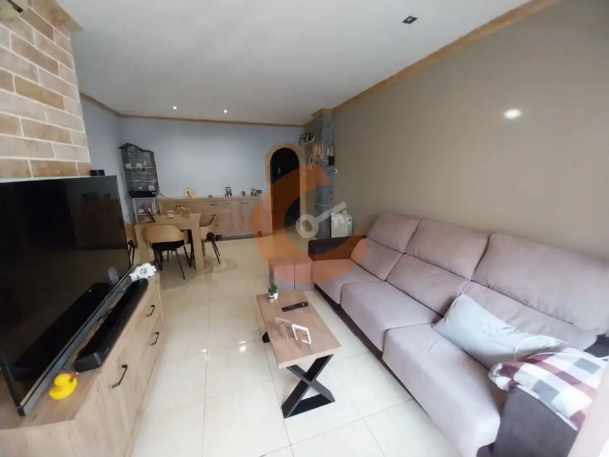 Wohnzimmer von Wohnung zum Verkauf in El Vendrell mit Klimaanlage, Heizung und Balkon
