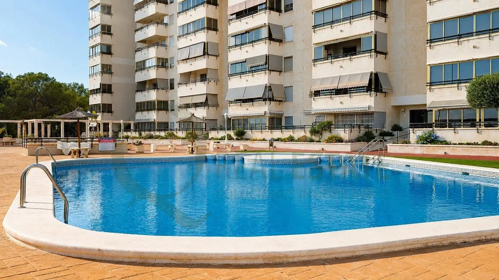 Schwimmbecken von Wohnung zur Miete in El Campello mit Heizung, Privatgarten und Terrasse