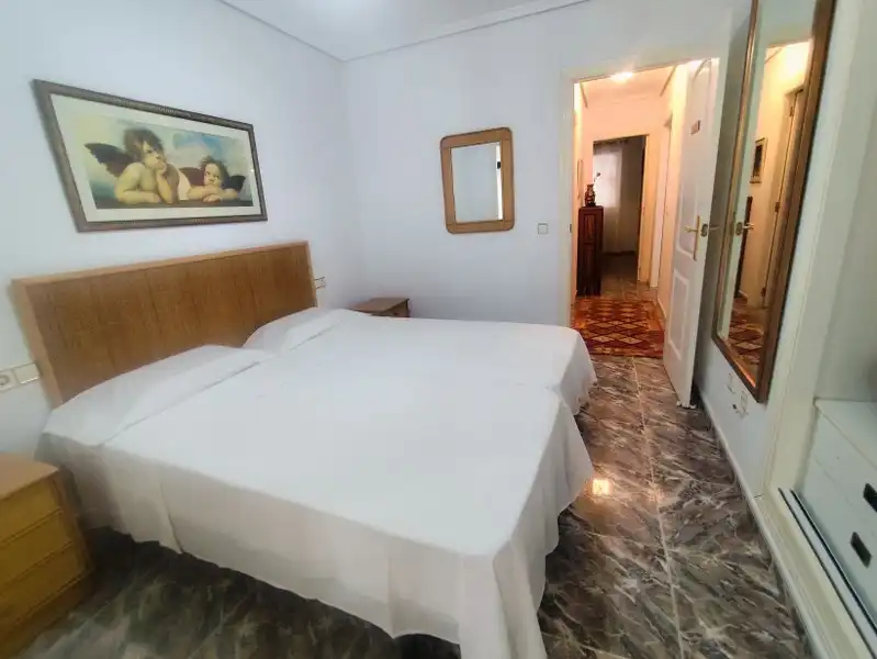 Habitación de Apartamento en venta en Cullera con Terraza, Trastero y Horno