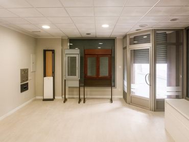 Business premises for sale in Calle LOPEZ AYALA
