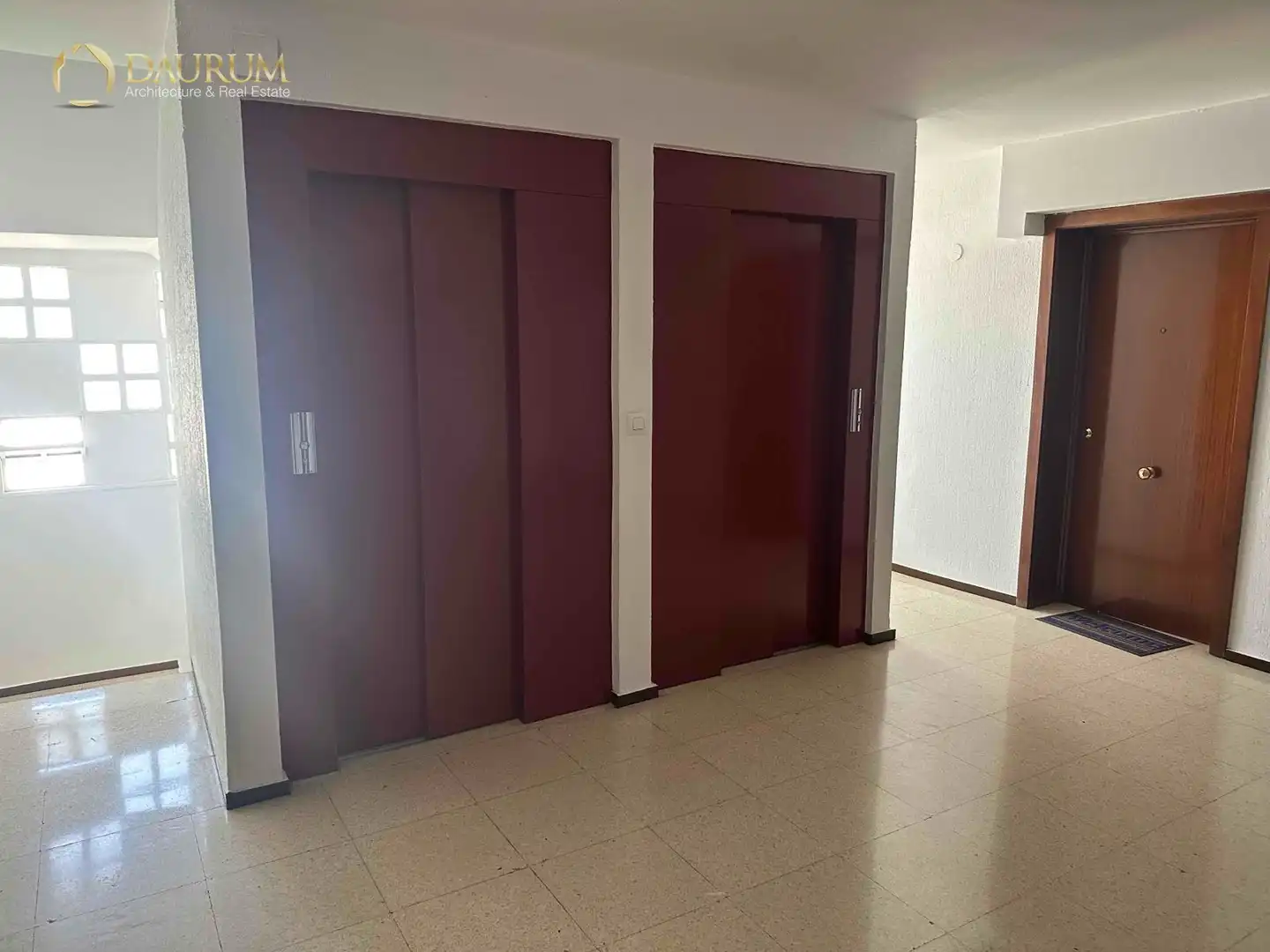 Flat for sale in Sevilla  with Air Conditioner, Heating and Terrace