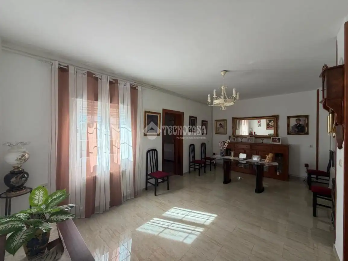 Maison jumelée avec balcon à vendre à Mengíbar, imagen 4