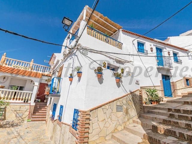 Single-family semi-detached for sale in Sayalonga