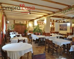 Premises for sale in Sepúlveda  with Air Conditioner and Furnished