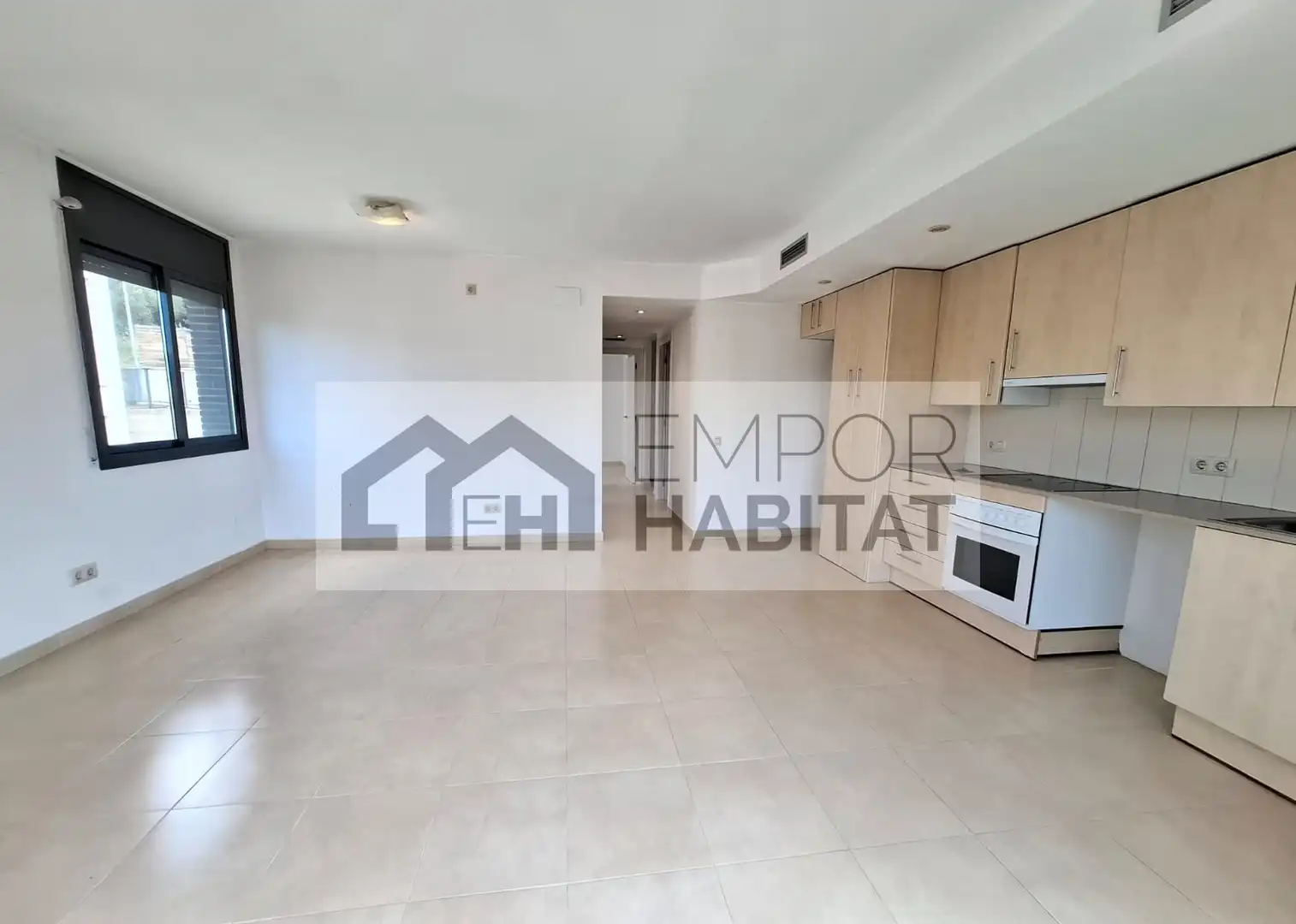 Living room of Apartments for sale in Llançà  with Air Conditioner, Heating and Terrace