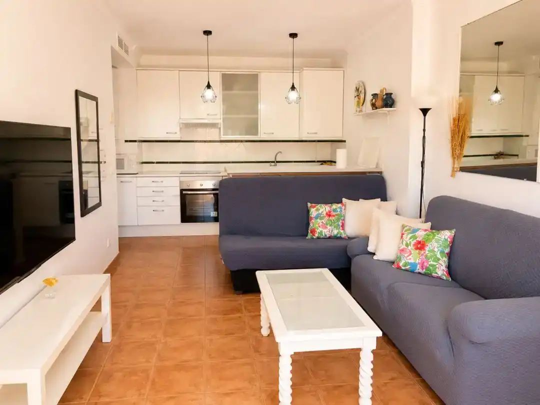 Sala d'estar de Pis en venda en Casares amb Piscina