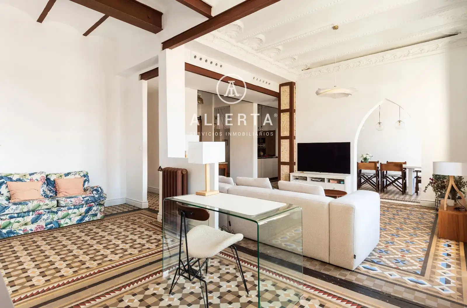 Living room of Flat for sale in Zaragoza  with Air Conditioner, Heating and Terrace