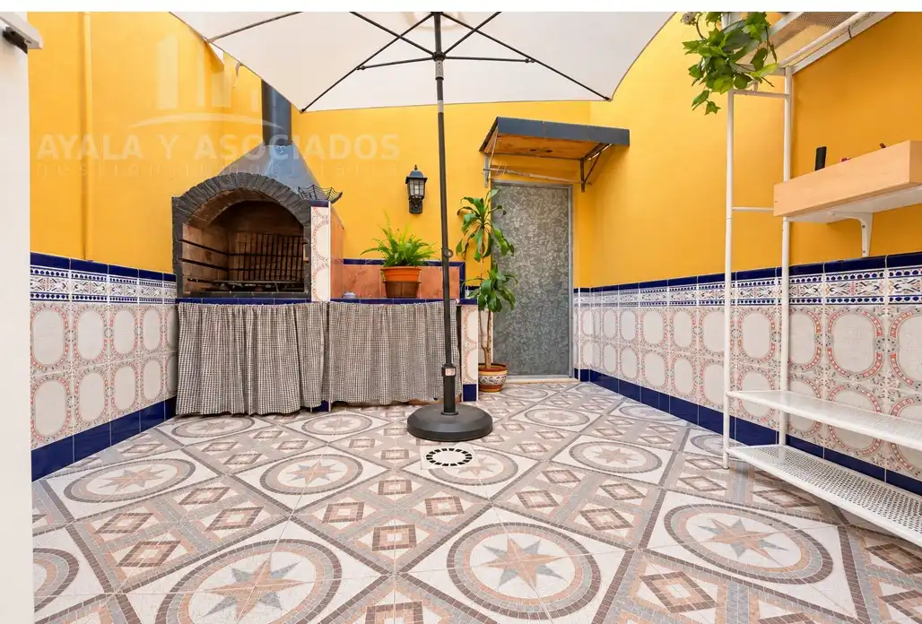 Casa aparellada amb jardí en venda a Cartagena ciudad, imagen 12