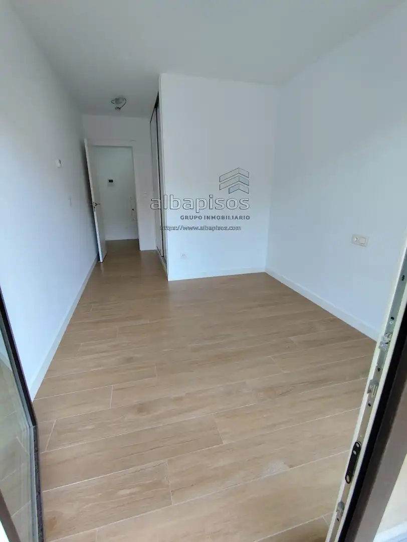 Wohnung zur Miete in Albacete mit Heizung, Terrasse und Abstellraum
