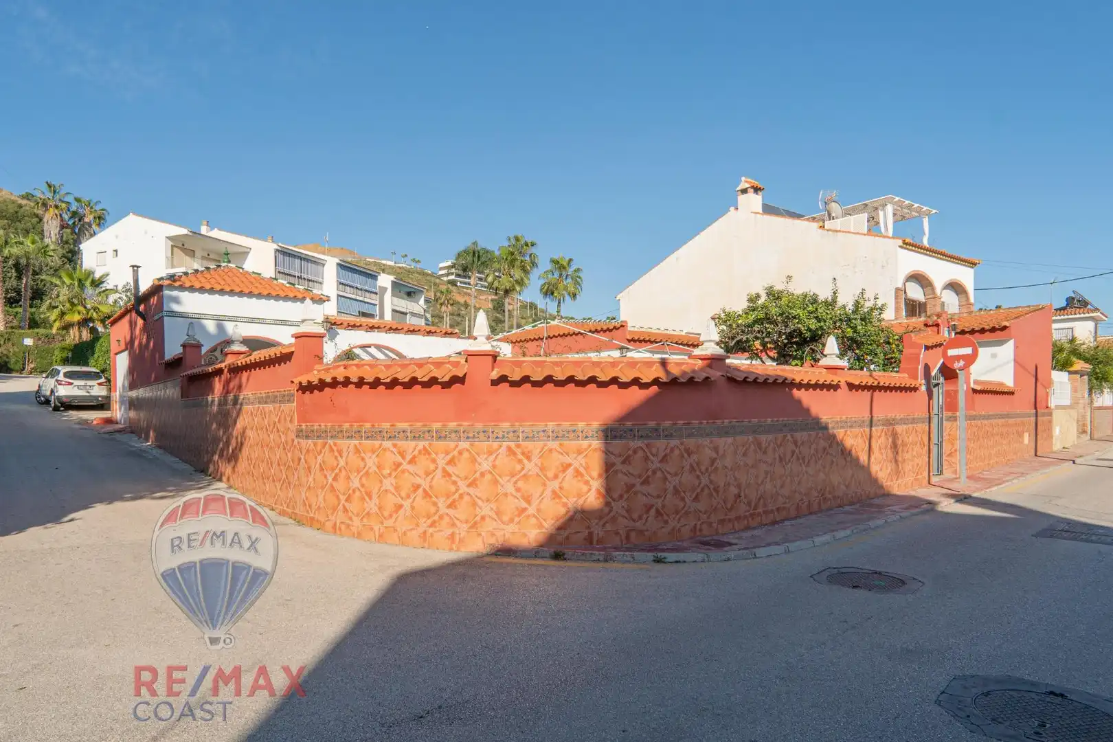 Vista exterior de Casa o chalet en venta en Rincón de la Victoria con Jardín privado, Terraza y Piscina