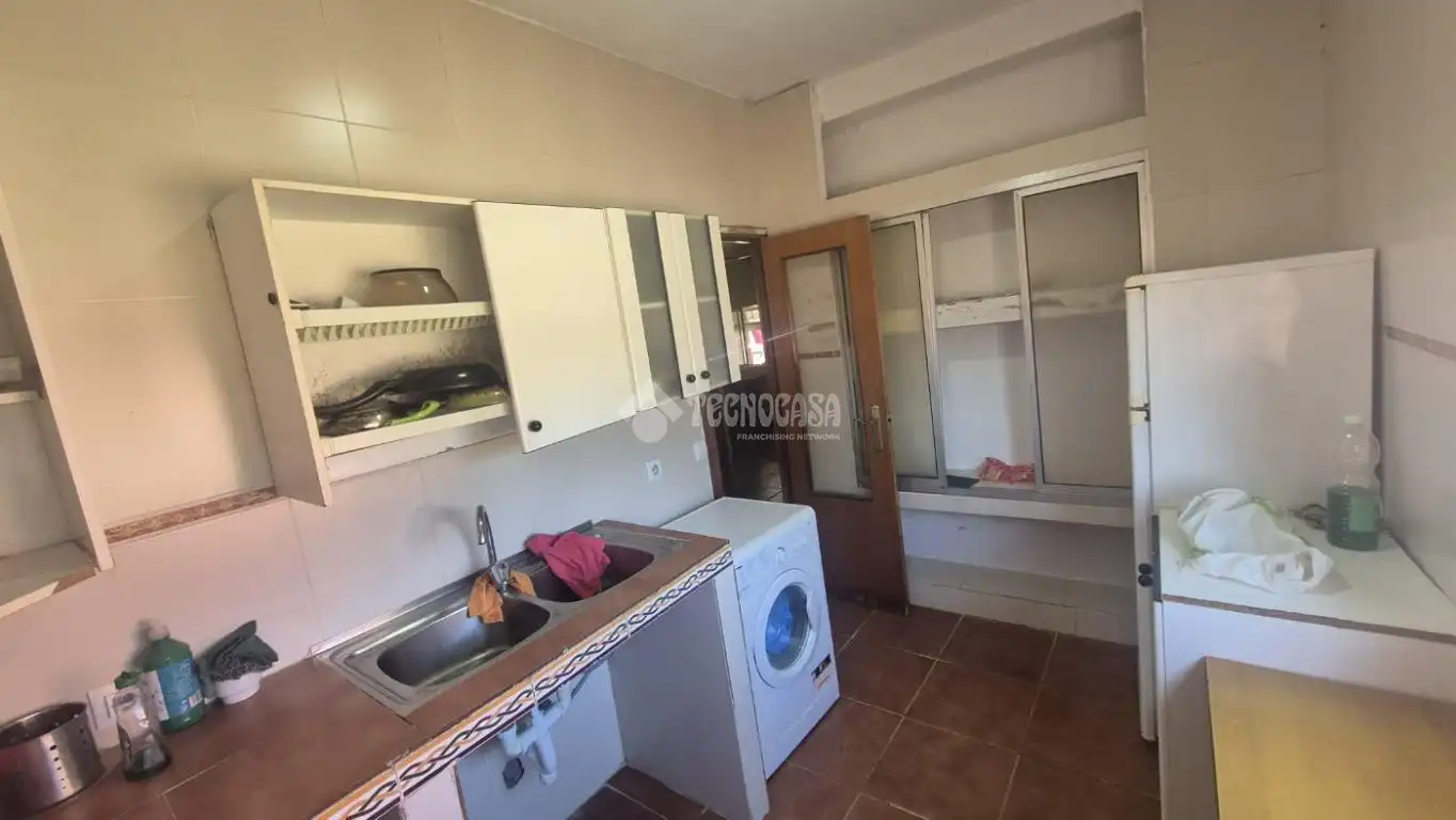 Cocina de Casa adosada en venta en Badajoz con Amueblado